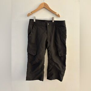 The North Face Dark Gray Cropped Women’s Cargo Pants, Size 4, Hiking Outdoors